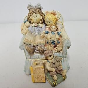Heart Tugs San Francisco Music Box Company "My Favorite Things" Music Box
